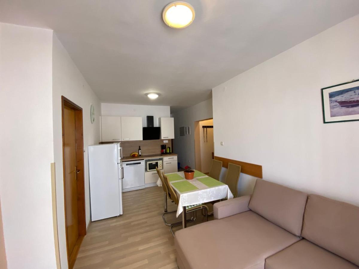 Apartmani Tamara Baska Eksteriør billede